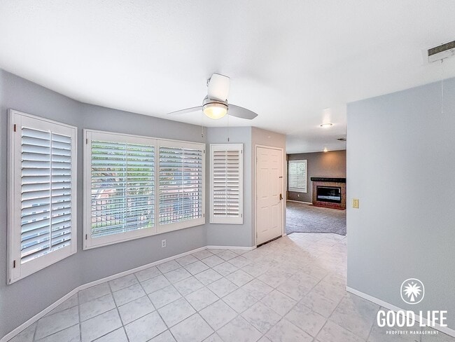 Building Photo - SD: Spacious 2B/2BA Rancho Bernardo Condo with Balcony, W/D & Pool Access