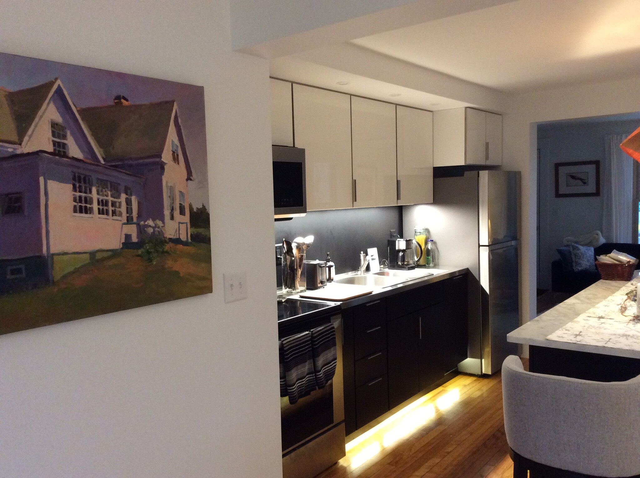 Building Photo - 238 Fairview St