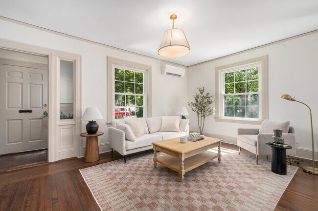 Building Photo - 294 Cole Ave