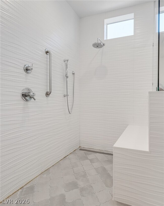 Building Photo - 2508 Sandilands Dr