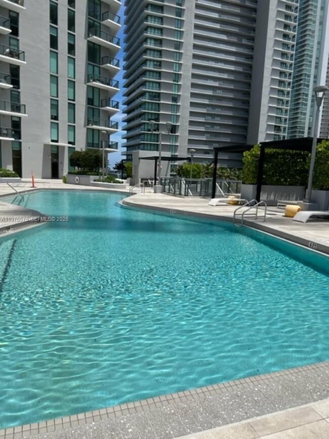 Building Photo - 501 NE 31st St