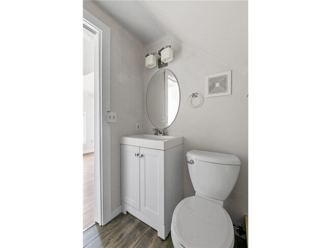 Building Photo - 2610 Dupont Ave S