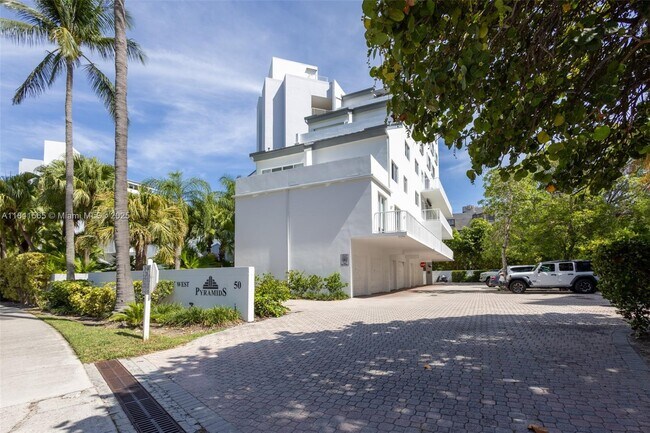 Building Photo - 50 Ocean Ln Dr