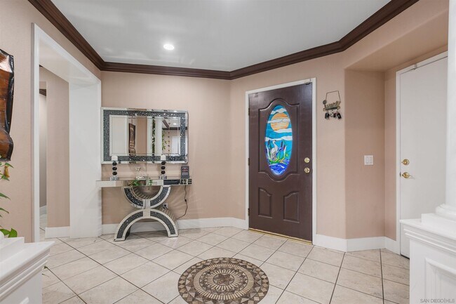 Building Photo - 10394 Valley Waters Dr