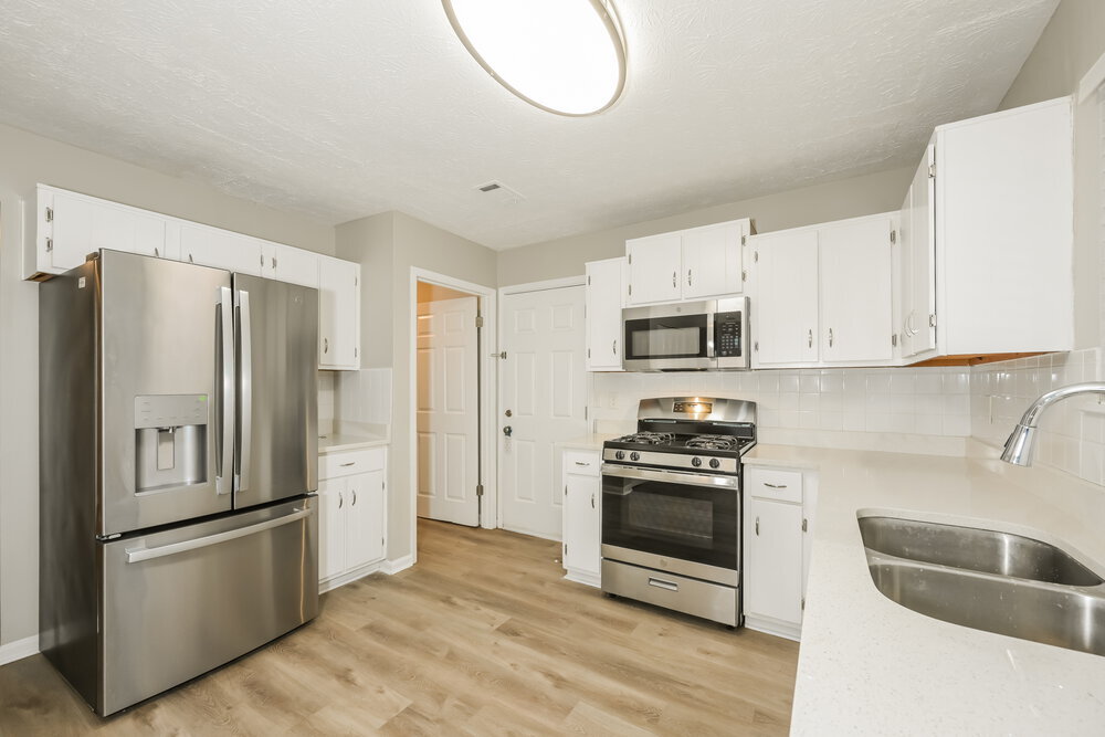 Building Photo - 1053 Mainstreet Lake Dr