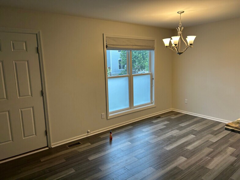 Building Photo - 5017 Freehold Rock Dr