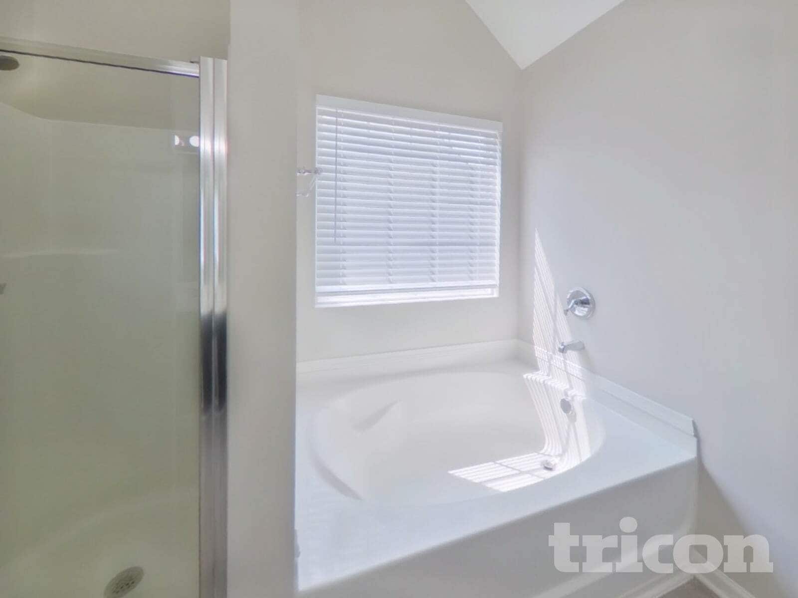 Building Photo - 1506 Kindred Cir NW