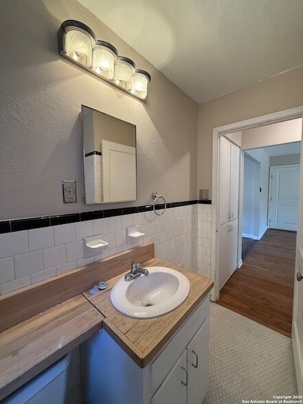 Building Photo - 123 Marcia Pl