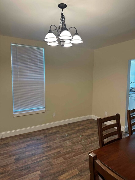 Building Photo - 2 Houston Ave