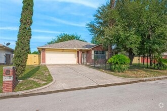 Building Photo - 10111 Woodico Dr