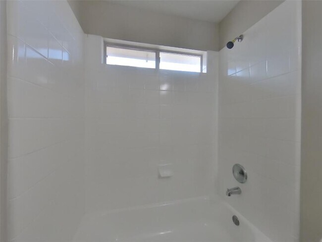 Building Photo - 6323 Mountain Pines Ln