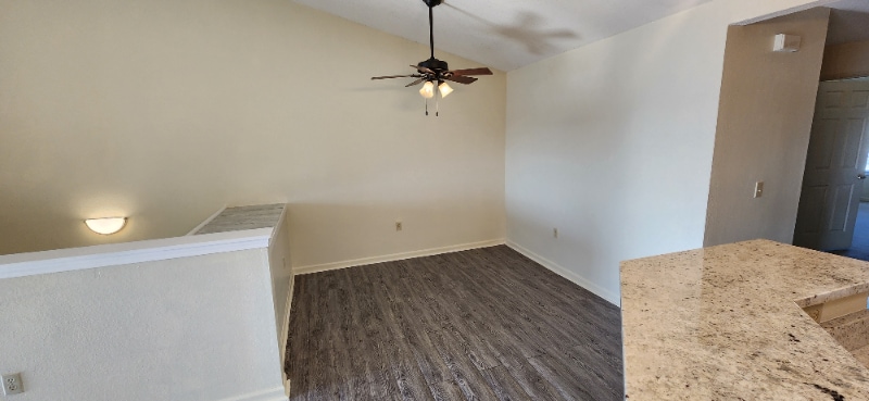 Building Photo - 10085 W Lisbon Ave