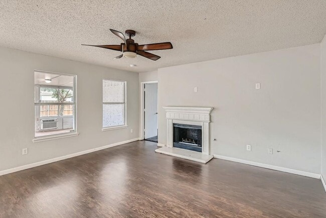 Building Photo - 1021 Bainbridge Ln