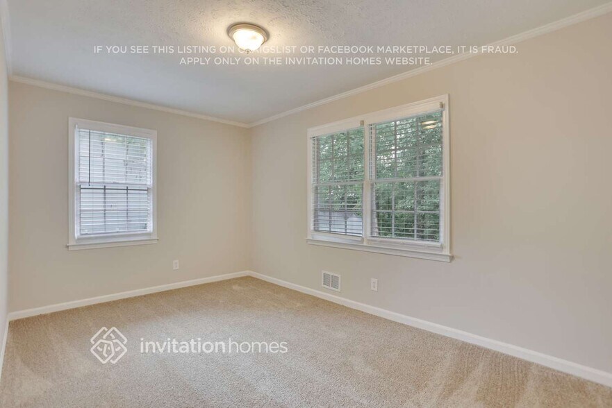 Building Photo - 205 Shiloh Run NW
