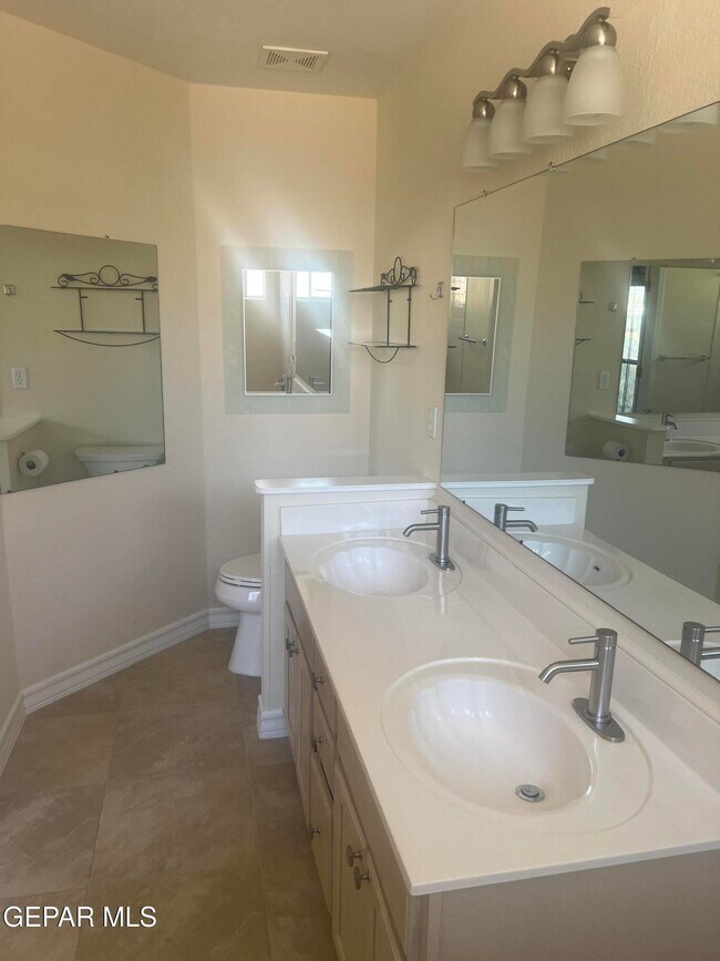 Building Photo - 7065 Tierra Roja St