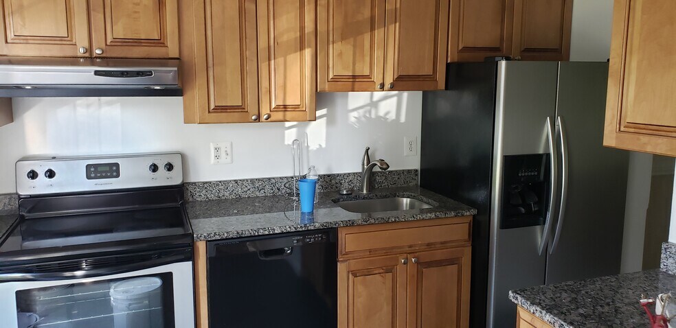 Building Photo - 9164 Broken Oak Pl