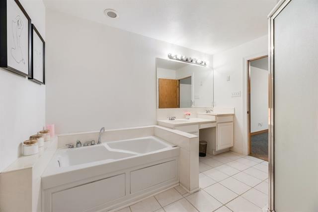 Building Photo - 115 Idle Creek Ct