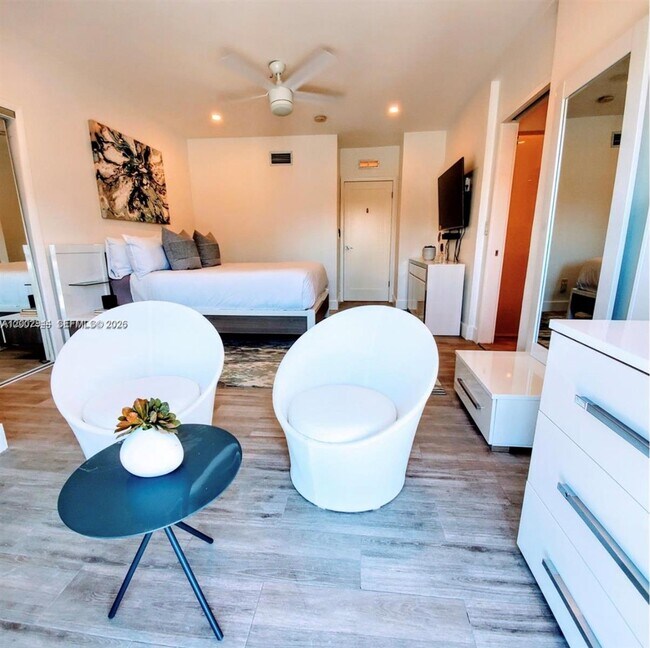 Building Photo - 7406 Gary Ave