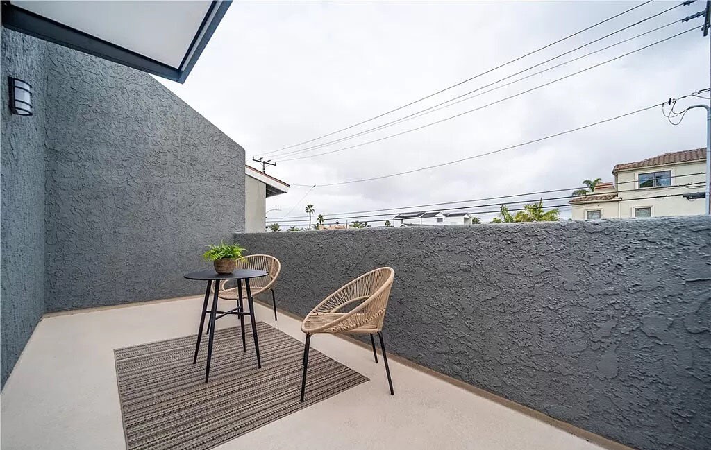 Building Photo - 919 Alabama St