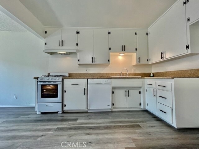Building Photo - 7722 Cypress Dr