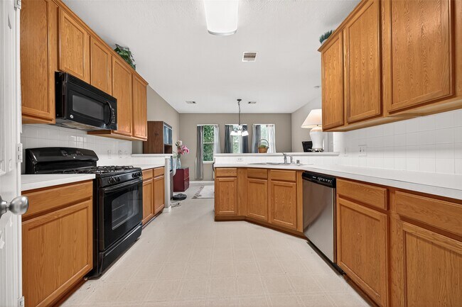 Building Photo - 14744 Branchwest Dr