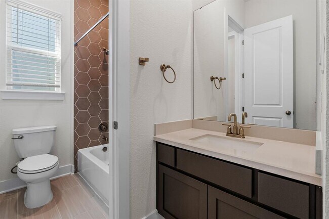 Building Photo - 921 Trevi Fontana Dr.