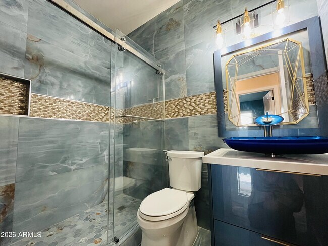 Building Photo - 8709 E Gail Rd