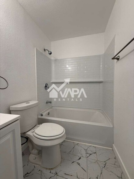 Building Photo - 10038 Raven Field Dr