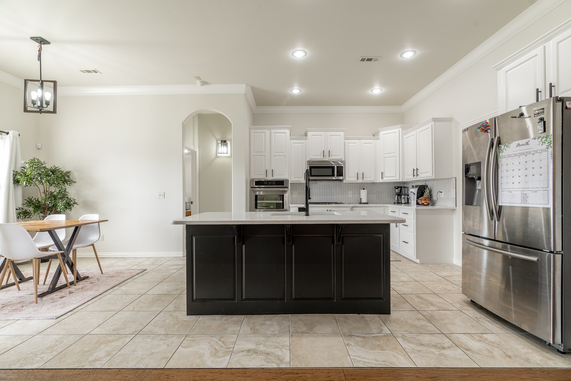 Building Photo - 212 Cowans St