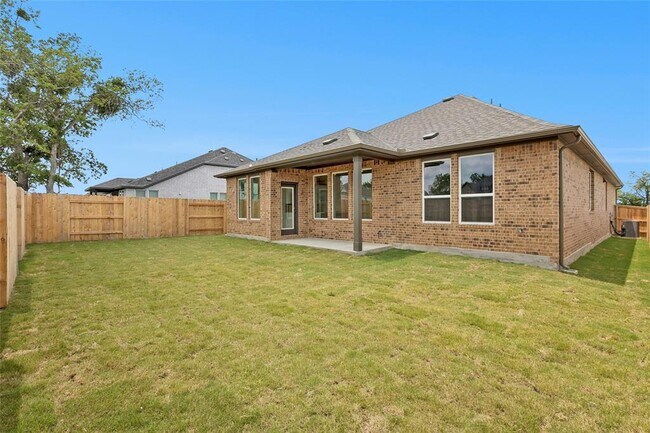 Building Photo - 161 Smithsonian Ln