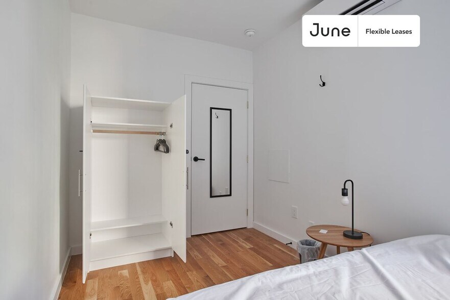 Building Photo - Charming Private ROOM in Bed-Stuy