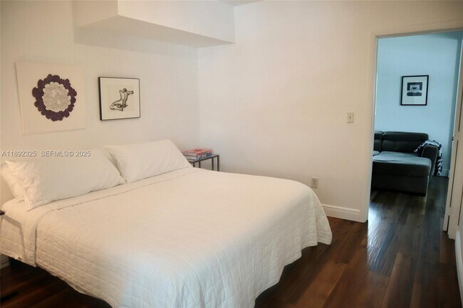 Building Photo - 564 NW 51st St