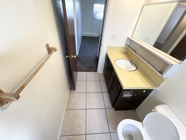 Building Photo - 1540 S 400 E