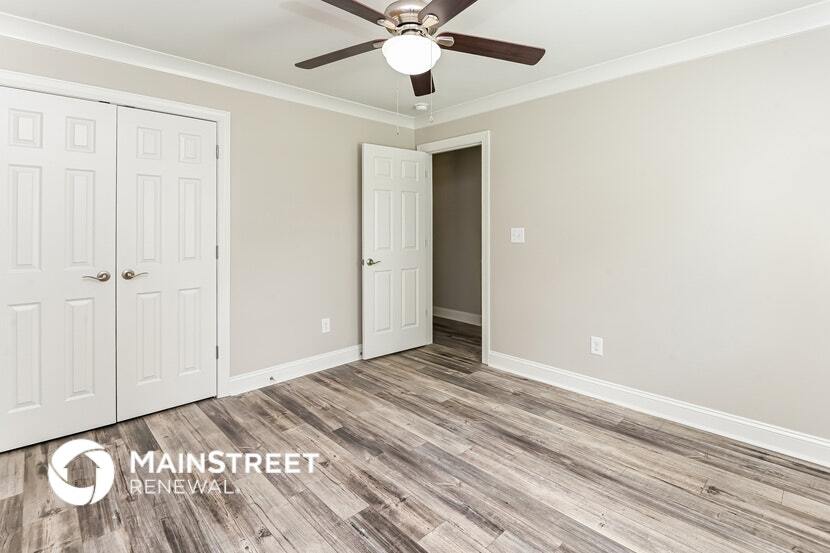 Building Photo - 848 Silver Fox Dr