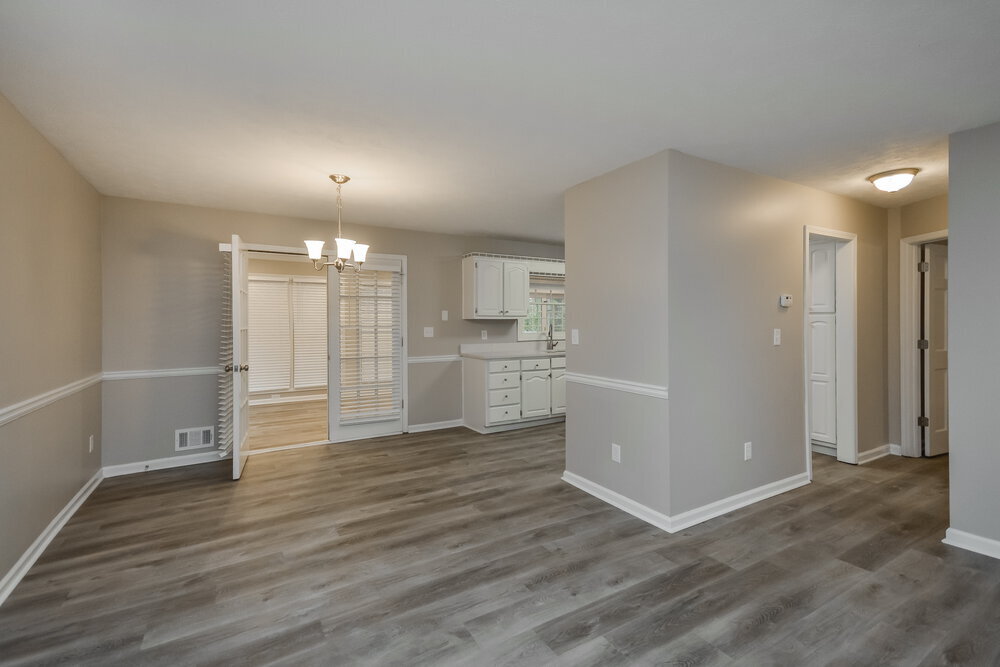 Building Photo - 9245 Tara Dr SW