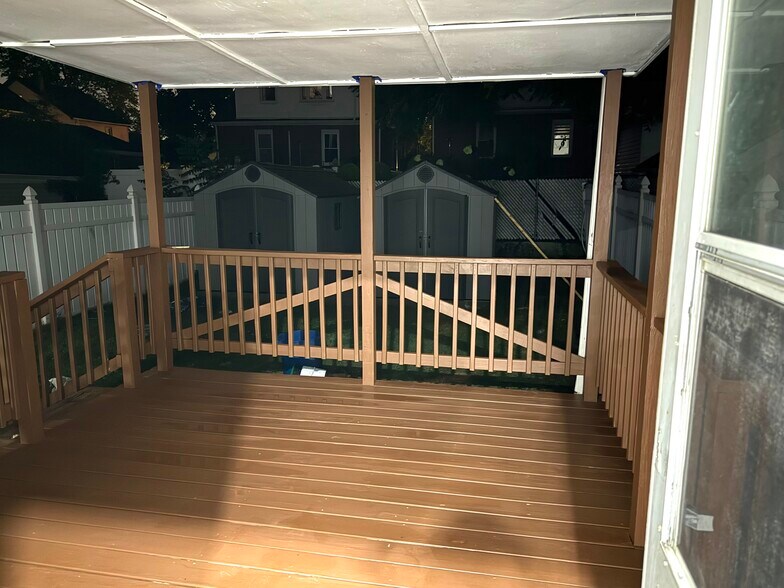 Unit 1 - Private Deck - 3334 208th St