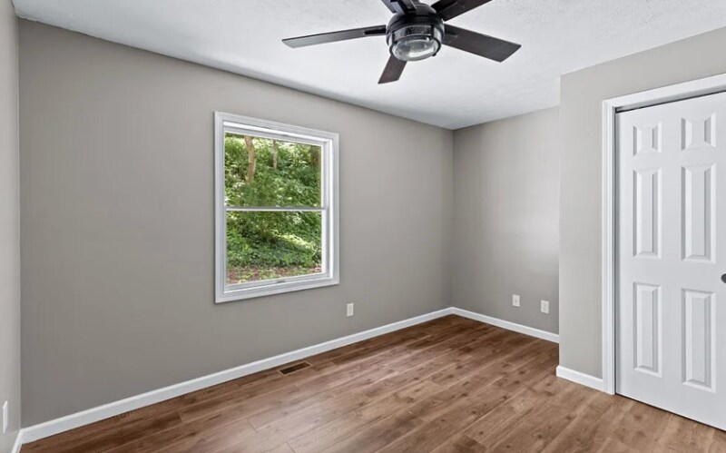 Building Photo - 480 Boone Hedges Rd