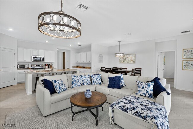 Building Photo - 14608 Palamos Cir