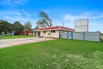 Building Photo - 5639 Overdale St