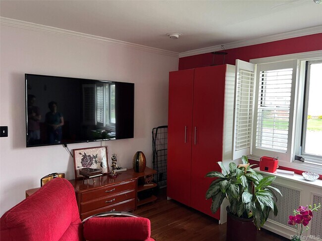 Building Photo - 1084 Fenwood Dr
