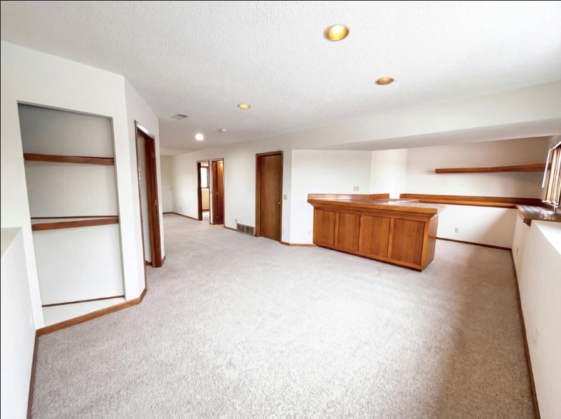 Building Photo - 14012 Underclift St NW