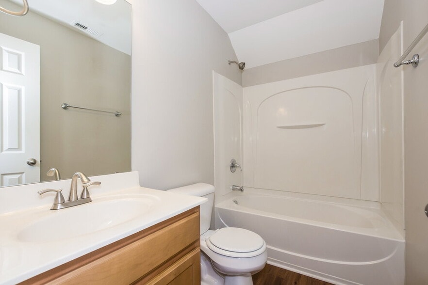 Building Photo - 5929 Brookfield Pointe Dr