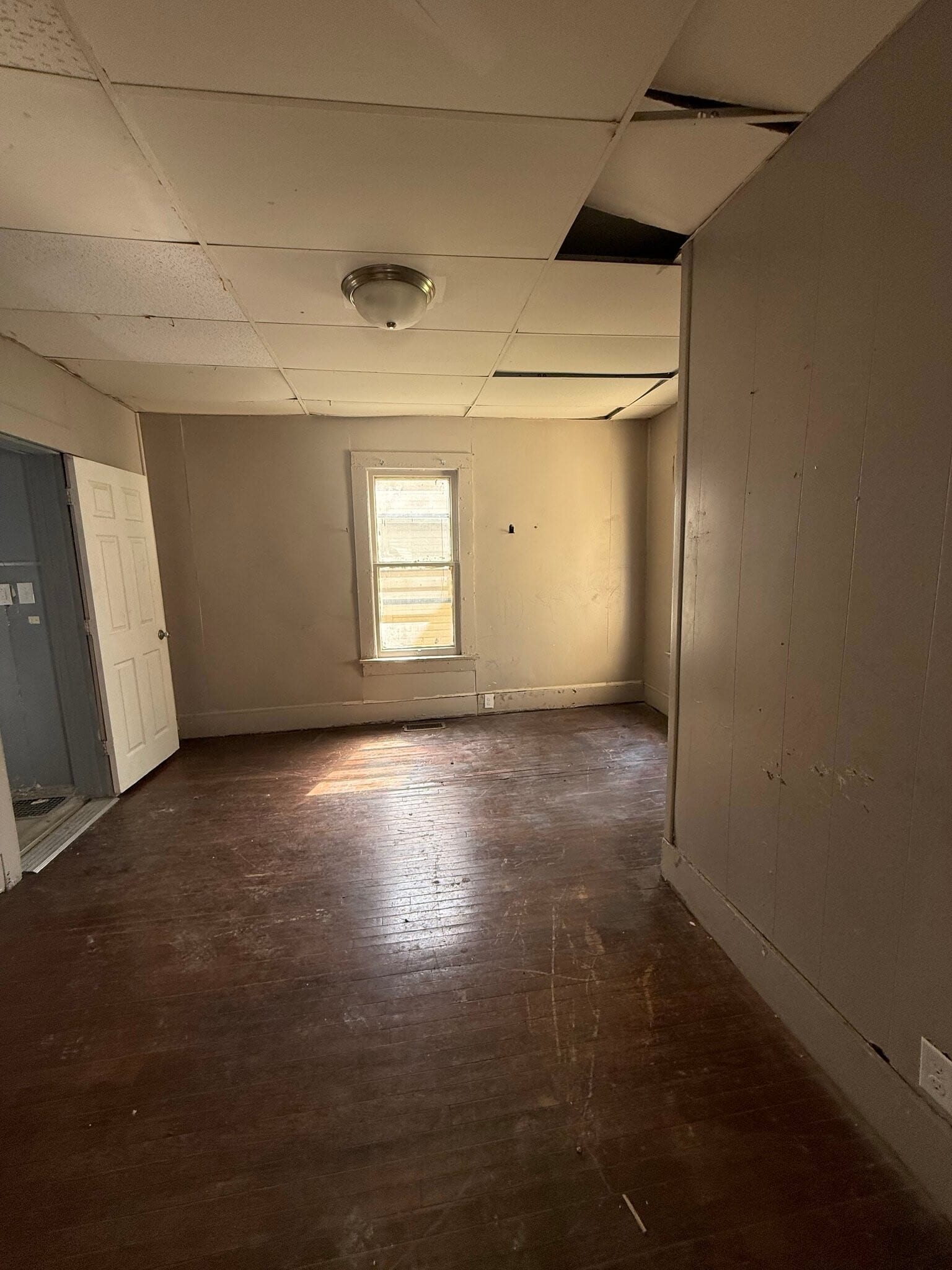 Building Photo - 1344 E Condit St
