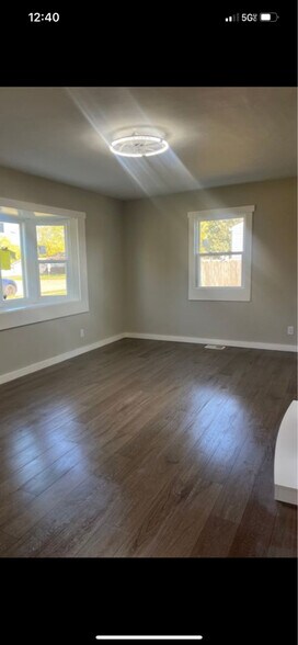 Building Photo - 1609 Marlboro Ln