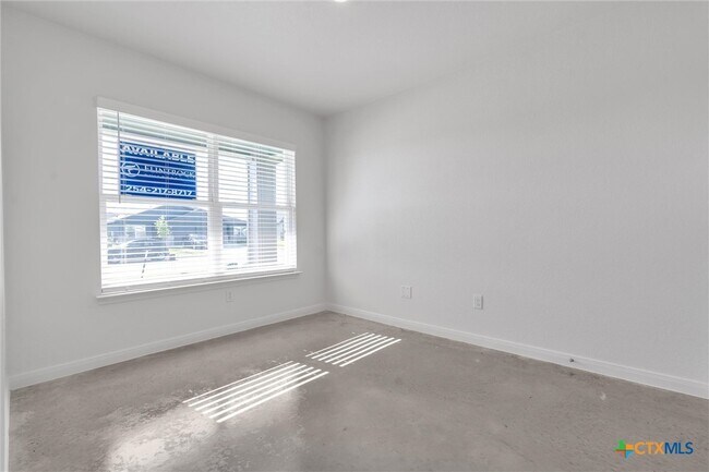 Building Photo - 902 Cherry Laurel Ln