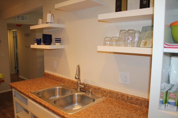 Building Photo - Furnished Ground-Level Beach Condo!