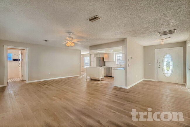 Building Photo - 11391 Salters St