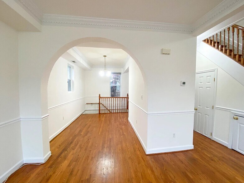 Building Photo - 787 Fairmont St NW