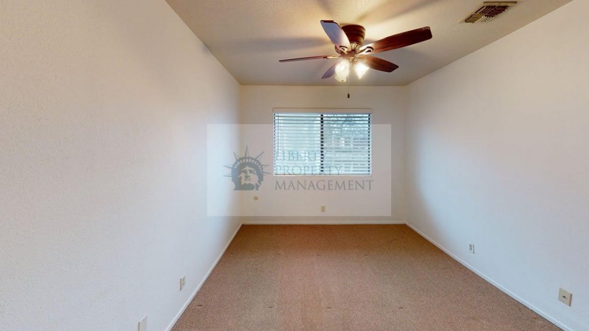 Building Photo - 2905 Niagra St