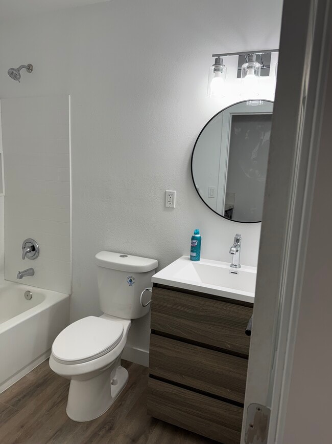 Building Photo - 1487 Claremont Pl